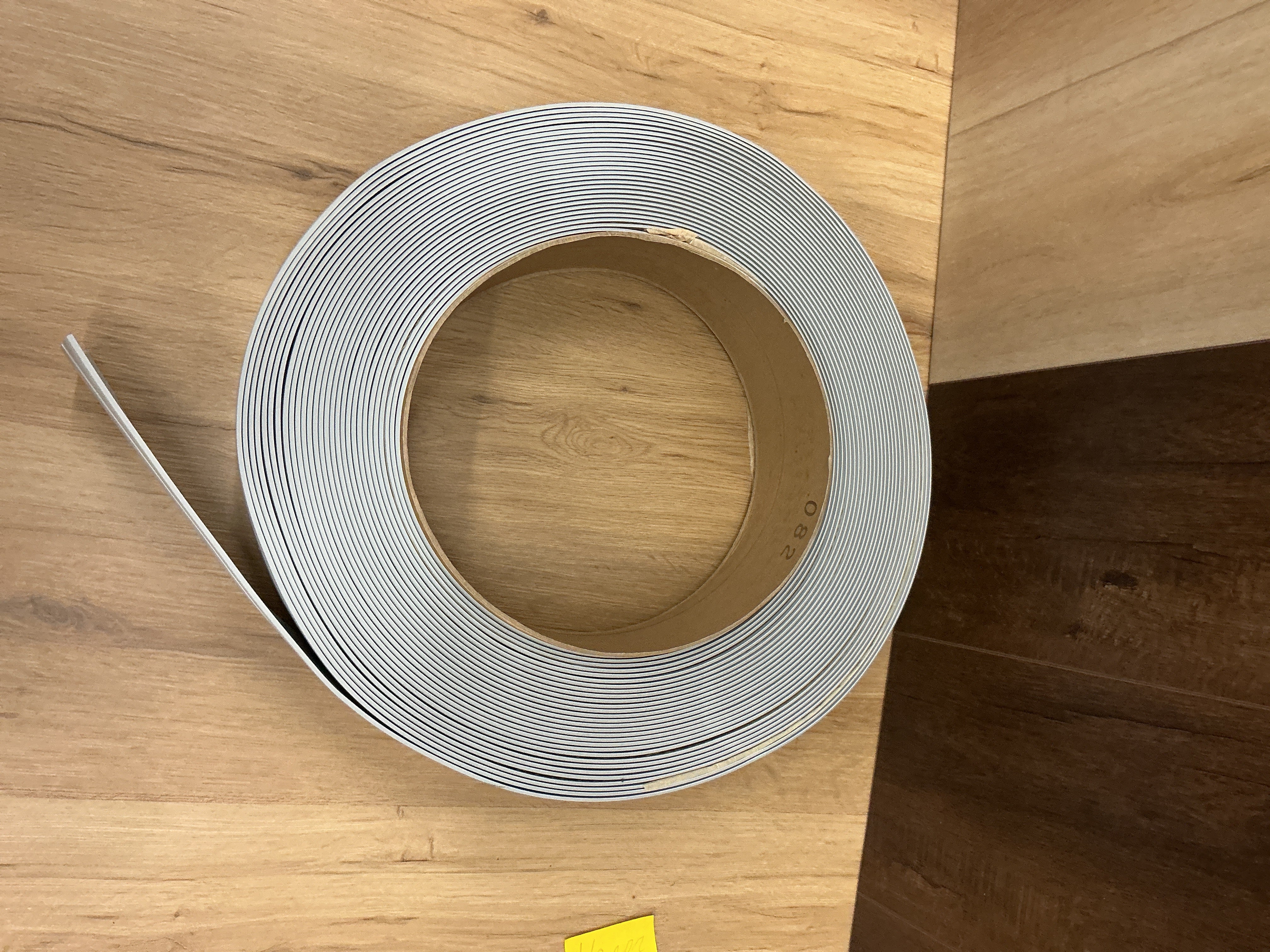 Johnsonite Rubber Perceptions #23 Vapor Grey Recess Toeless Wallbase 4-1/4" x 120'