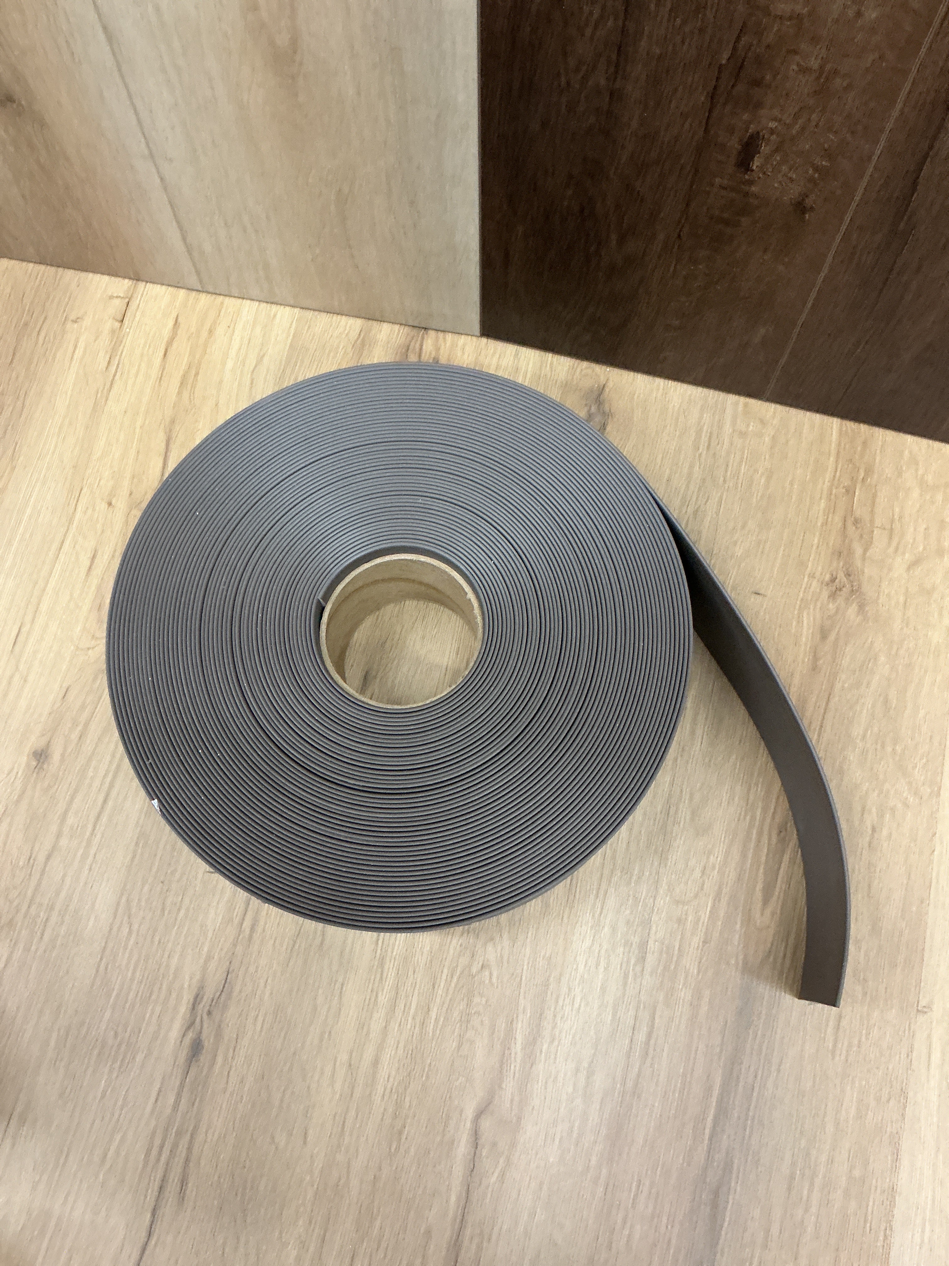 700 Series Burnt Umber 4 in. x 1/8 in. x 120 ft. Thermoplastic Rubber Wall Cove Base Coil