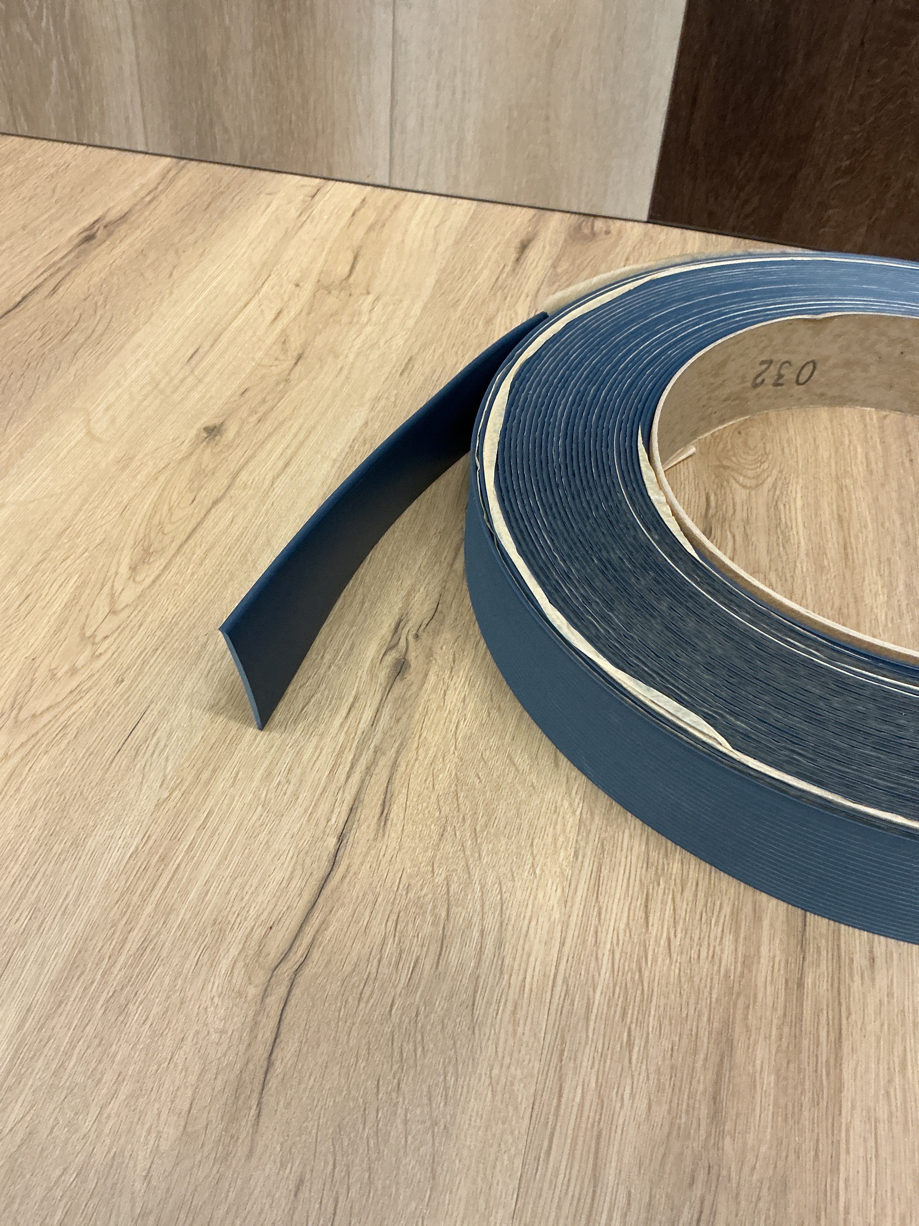 Johnsonite | Tarkett Rubber Toeless Wall Base 1440” x 2.5” Blue Lagoon