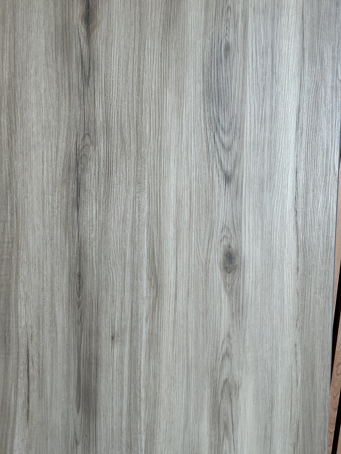 Noor Plank 5.5mm – 22 Mil – Unilin Click – Deep Emboss – UV Coating. Color: Peanut