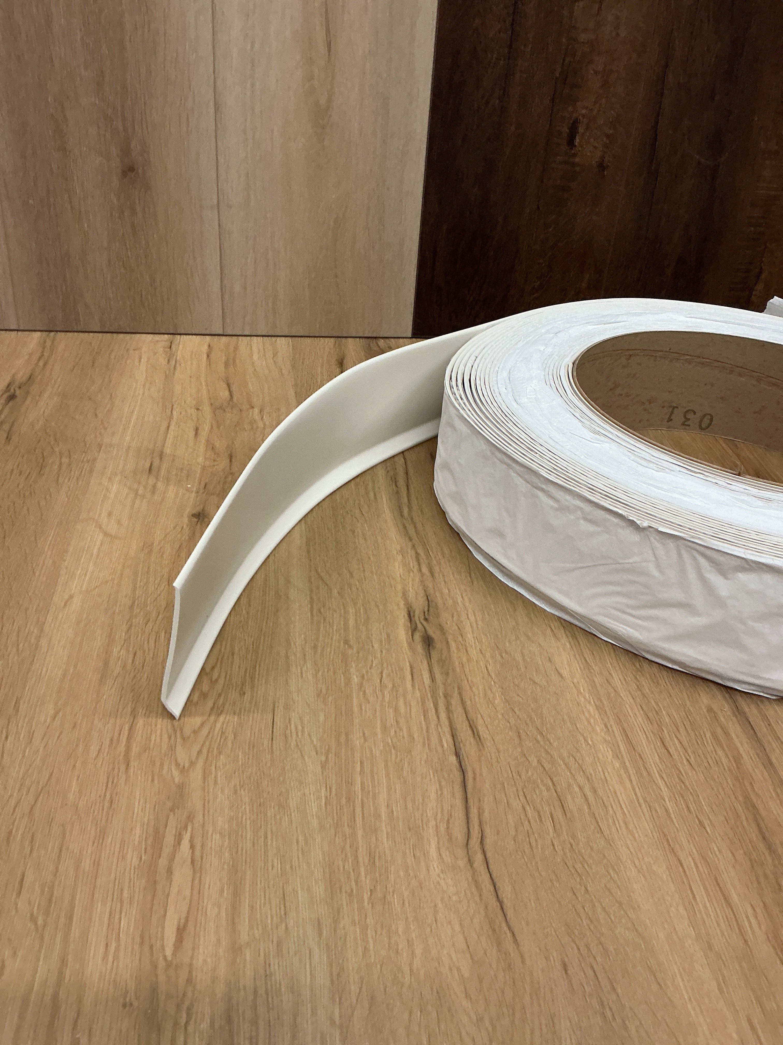 Johnsonite Traditional Vinyl #27 MIST Wallbase 4" x 120' - 1/8"