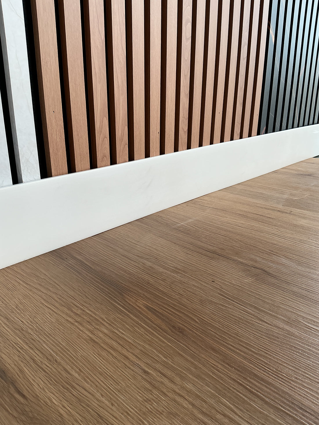 Roppe Contours Candid PV4060 170 White 4 1/4" X 8' by 3/8" (48 Ft. / Box)