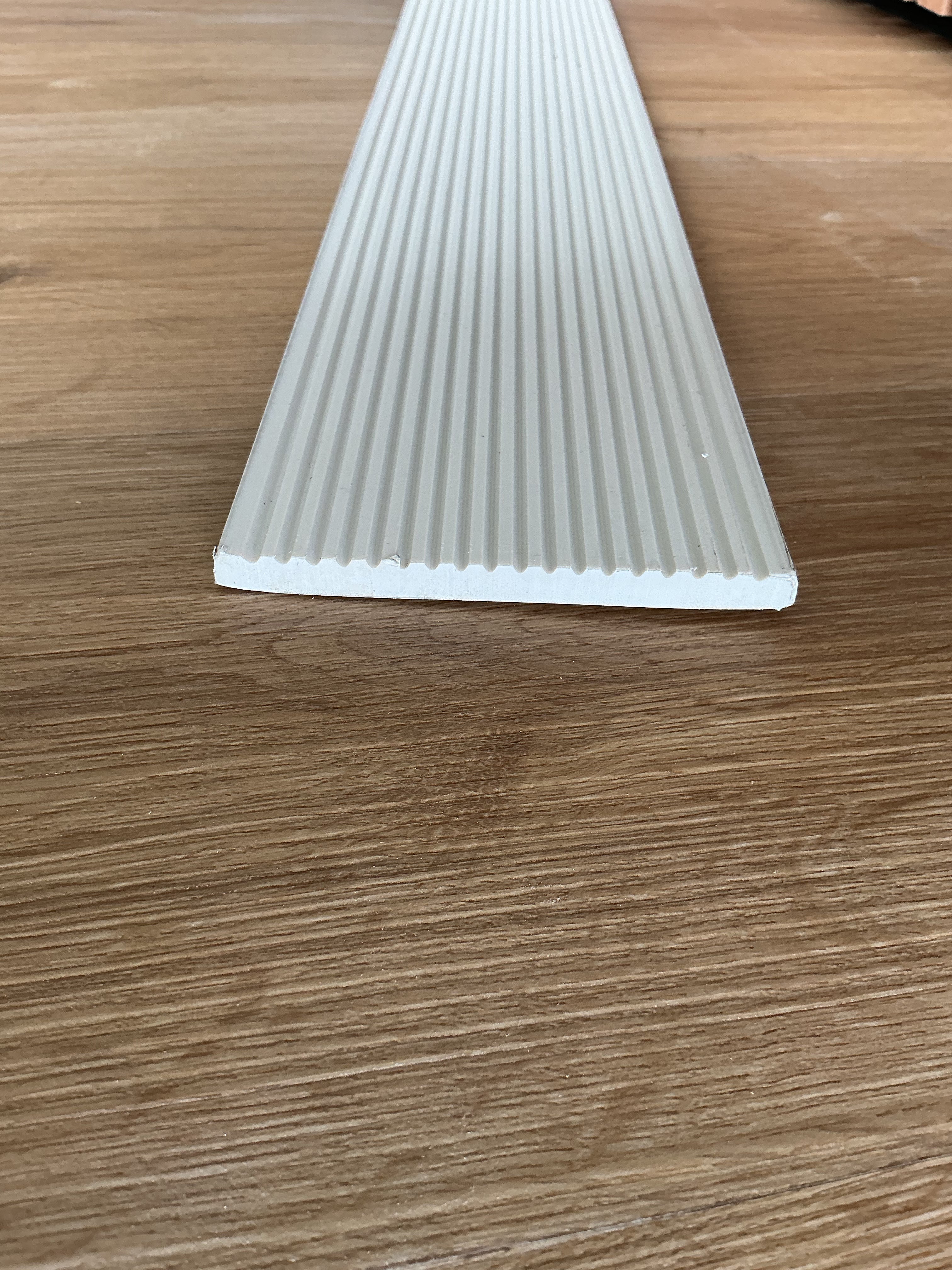 Roppe Contours Candid PV4060 170 White 4 1/4" X 8' by 3/8" (48 Ft. / Box)