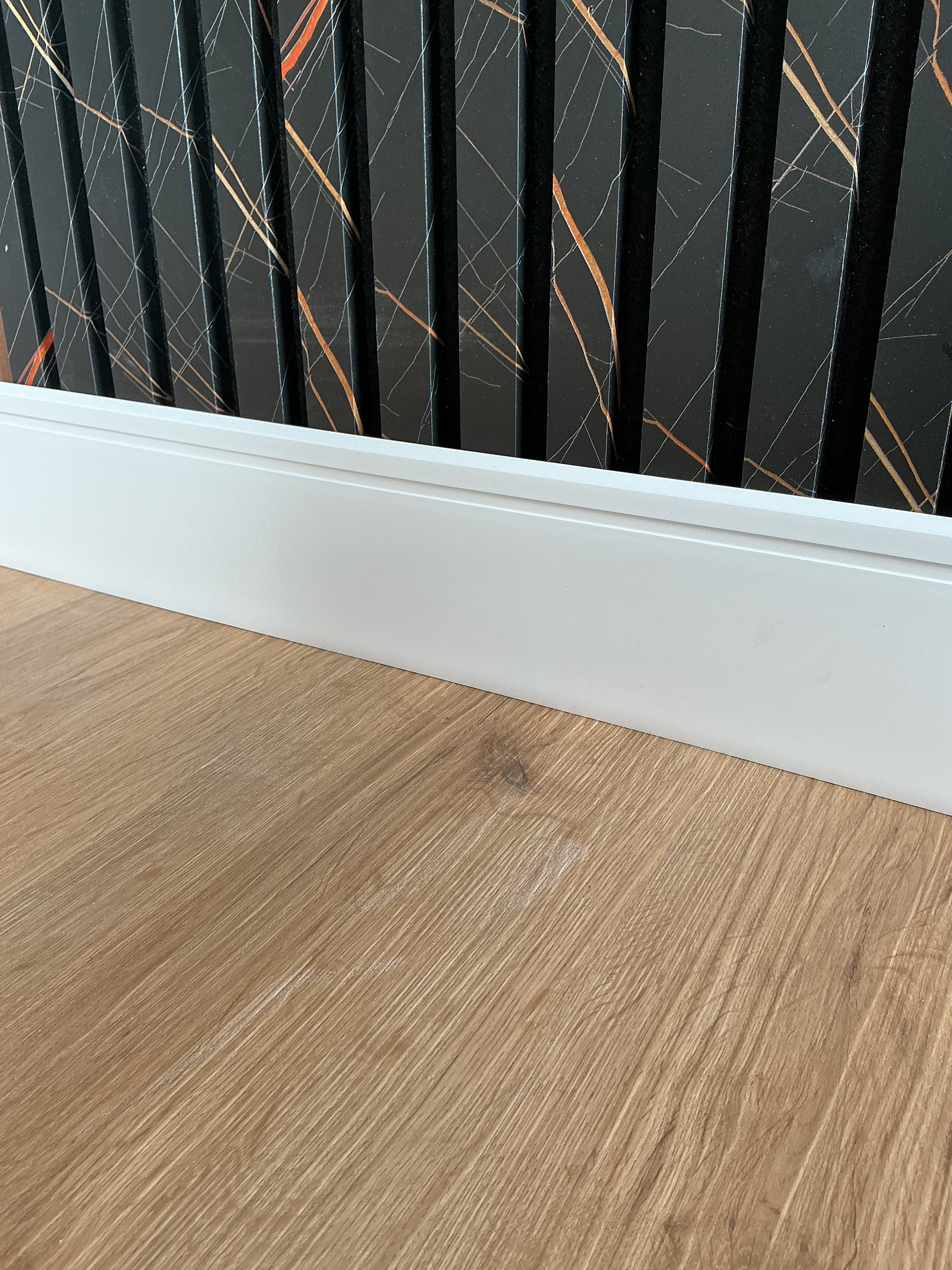 Tarkett / Johnsonite Millwork Reveal 4-1/4" 08 Icicle 4.25" x 8' by 1/4" (64 LF/box)