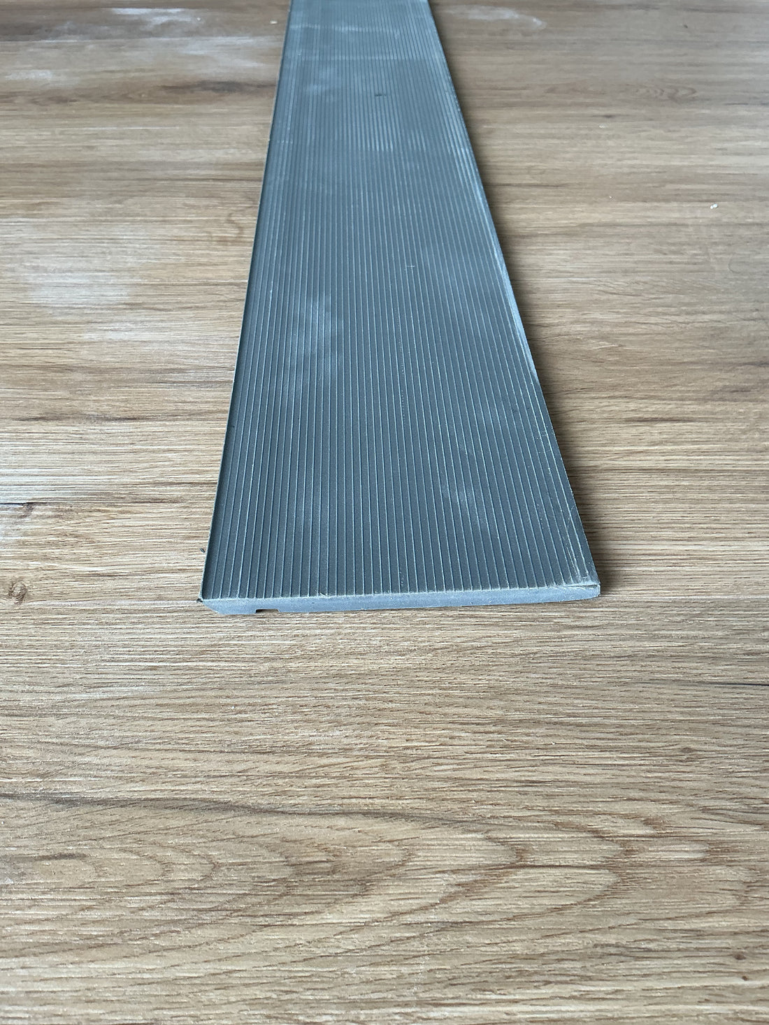 Tarkett / Johnsonite Millwork Reveal 4-1/4" 48 Grey 4.25" x 8' by 1/4" (64 LF/box)