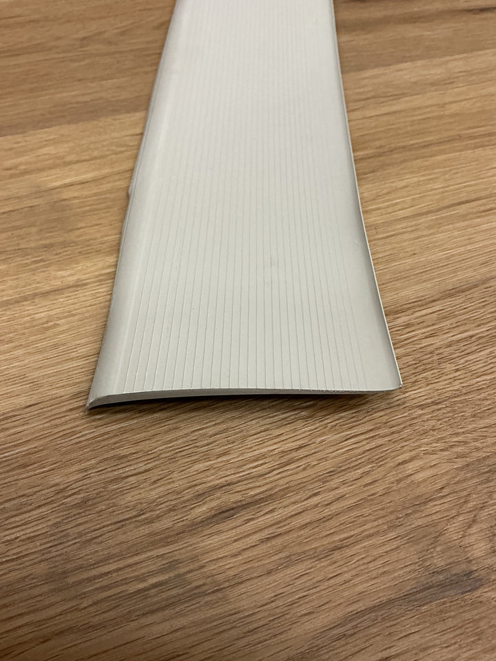 Johnsonite Traditional Vinyl #27 GRAY HAZE Wallbase 4 1/2" x 120' - 1/8"