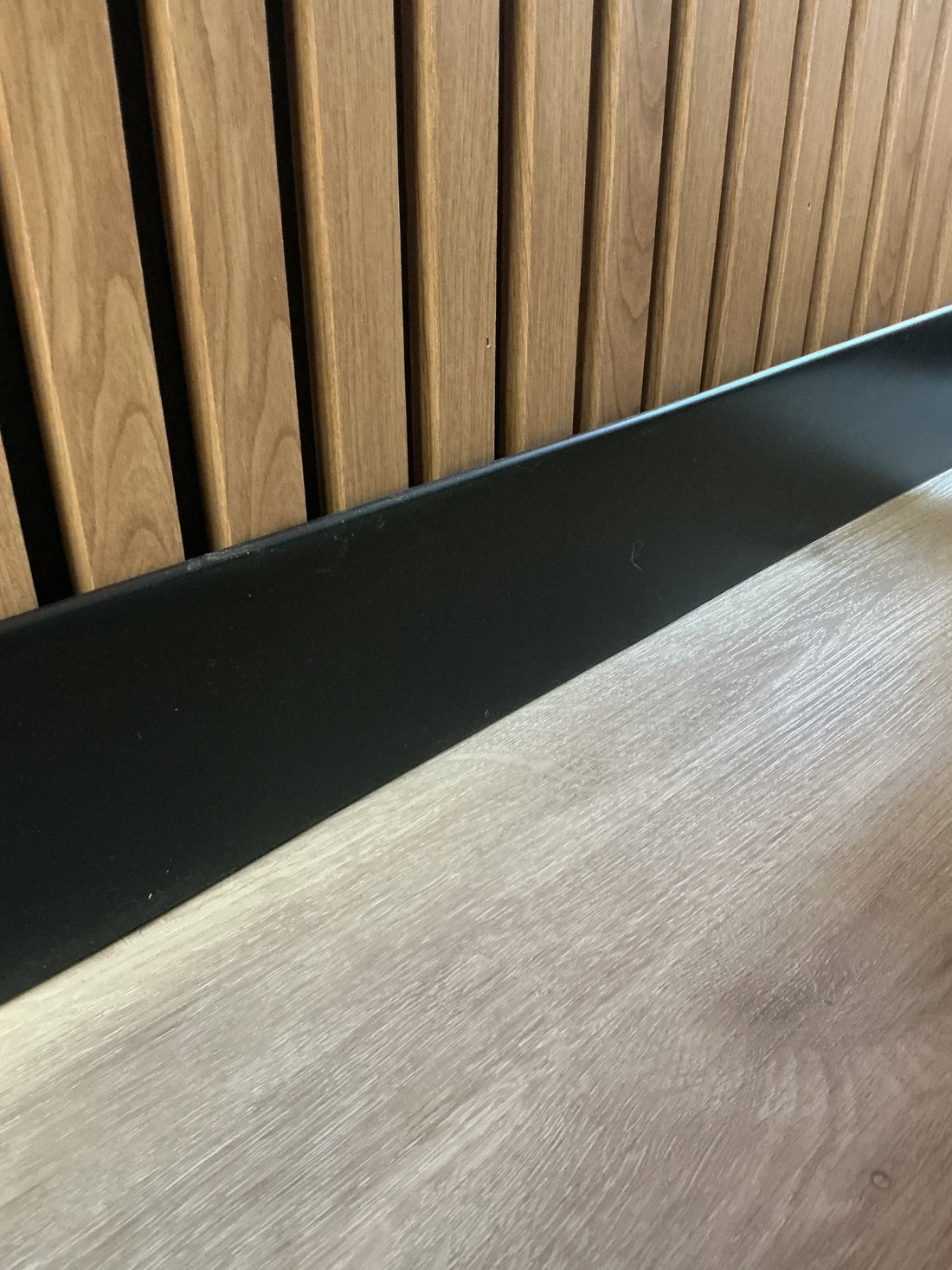 Johnsonite Traditional Vinyl 1/8" (Type TV) - 4" #40 Black - Wallbase 120'