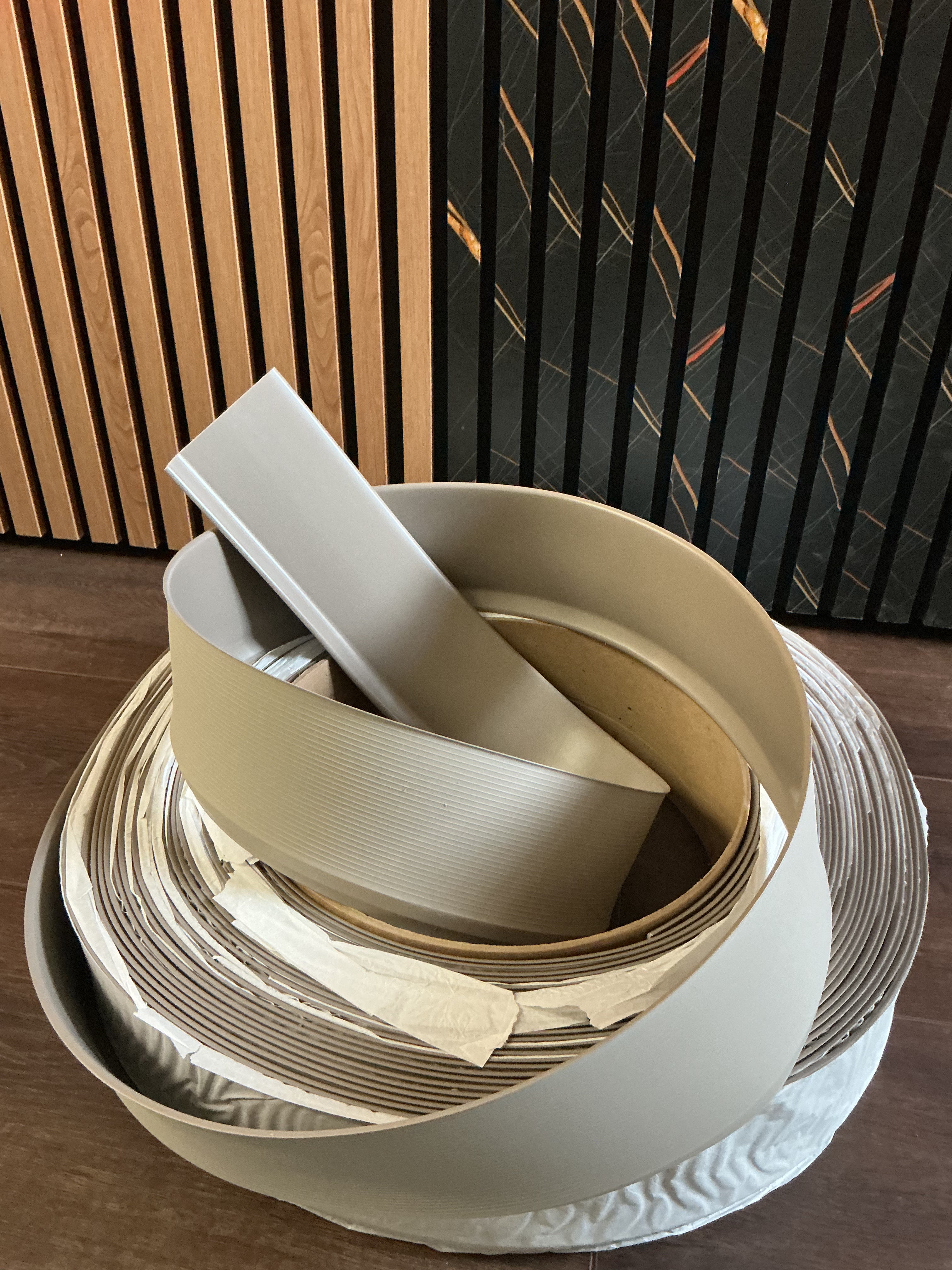 Johnsonite Traditional Vinyl #TA8 Welsh Castle Wallbase 4" x 120' - 1/8"