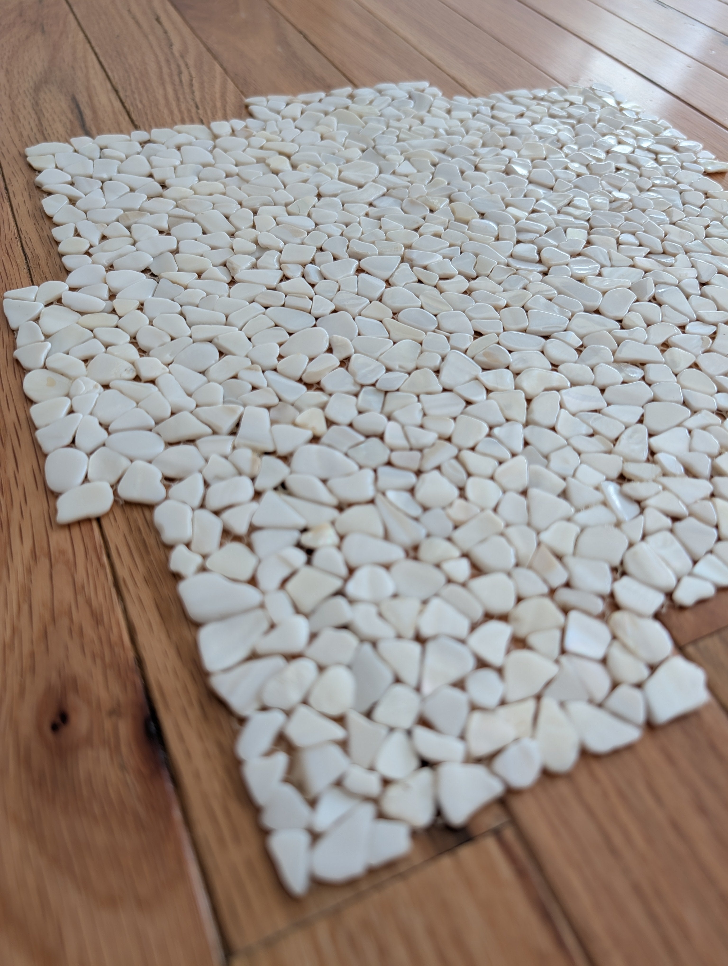 Pearl Slivers Pebble Mosaic