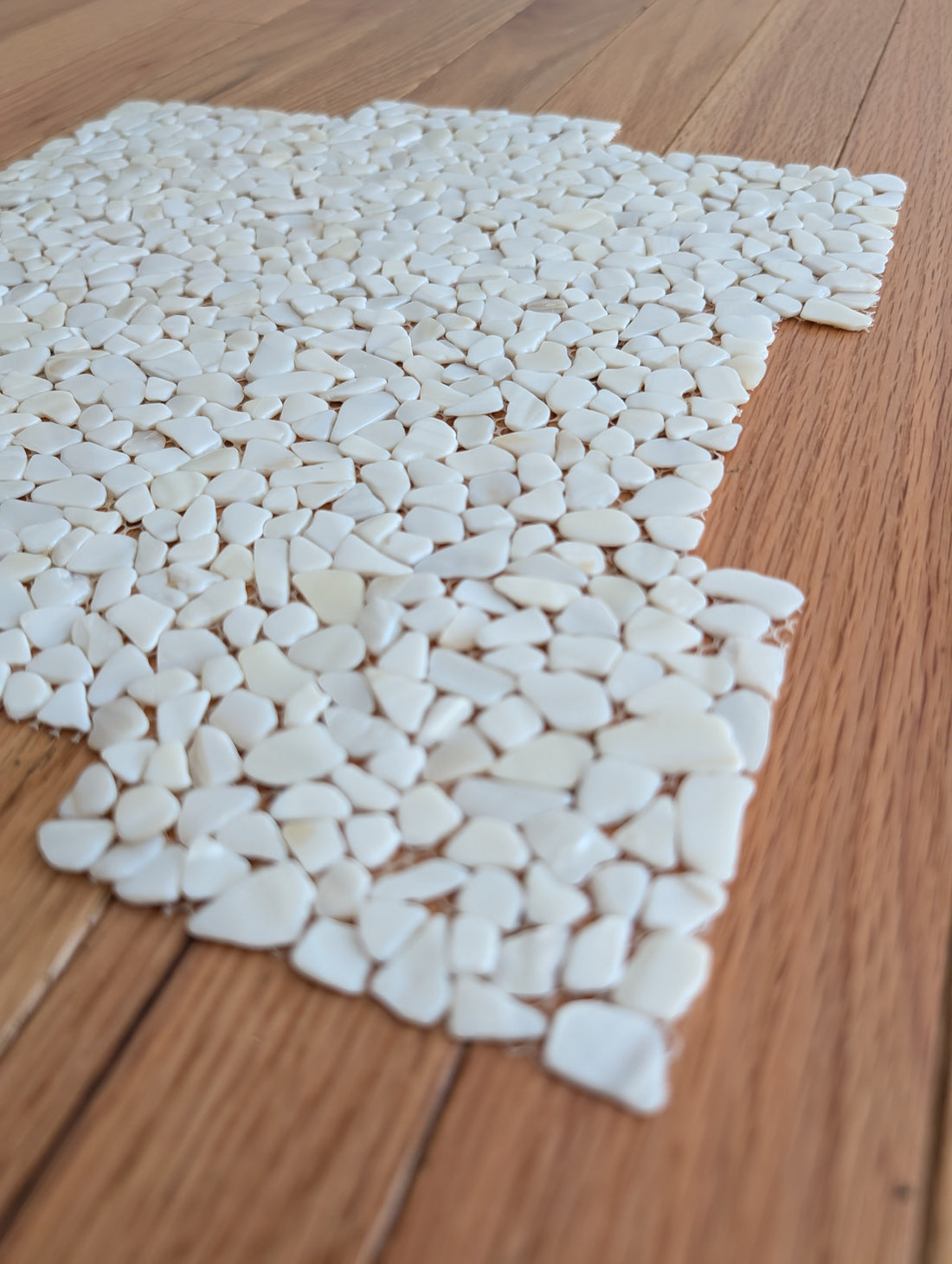 Pearl Slivers Pebble Mosaic